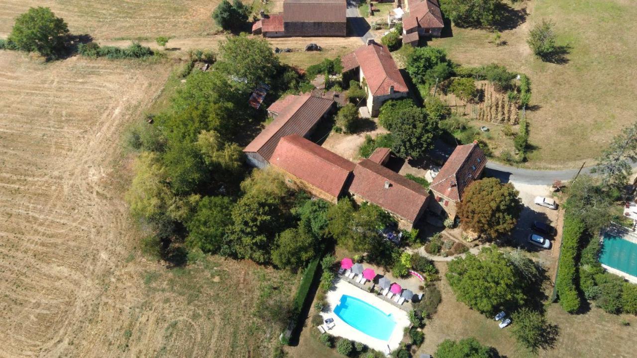 La Libellule And Le Papillon Gites At Les Leroux, Near Frayssinet-Le-Gelat Exterior photo